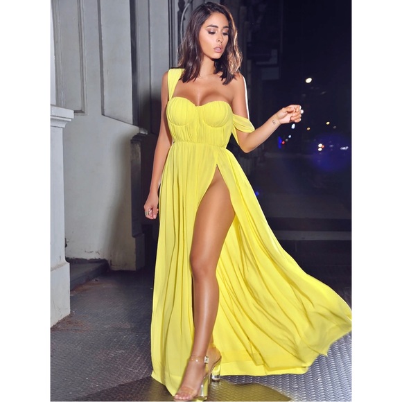 Dresses & Skirts - Miss Circle Yellow Chiffon Maxi Dress